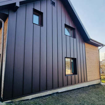 Atliekame profesionalų namo fasado skardinimą, kuris suteikia pastatui modernią išvaizdą ir ilgaamžę apsaugą nuo aplinkos poveikio. Kaunas UAB ,,Moer" nuotrauka 6 Namo fasado skardinimas Kaunas UAB ,,Moer" nuotrauka 6