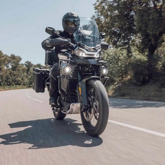 Kelioninio tipo motociklo nuomos kaina 100 Eur už parą.
Minimali nuomos trukmė - 7 paros Vilnius MB Daruma LT nuotrauka 1 Motociklų nuoma Vilnius MB Daruma LT nuotrauka 1