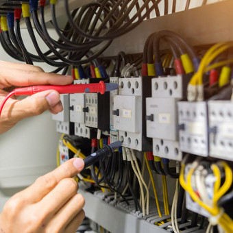 Buitine technika arba Pramoninė įranga. Vienfazes ir trifazes elektros, picos pečiu ir kita iranga. Vilnius DUJŲ_VIRYKLIŲ_PAJUNGIMAS nuotrauka 10 Elektros gedimų šalinimas. Elektros darbai. Vilnius DUJŲ_VIRYKLIŲ_PAJUNGIMAS nuotrauka 10