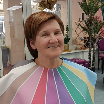Spalvinio tipažo nustatymas pagal akių spalvą ir odos spalvą.Parenkama plaukų spalvą ir rūbų atspalviai. Panevėžys Daiva Bielskyte nuotrauka 2 Stilisto konsultacija Panevėžys Daiva Bielskyte nuotrauka 2