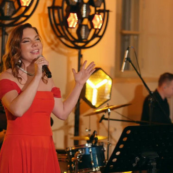 Dainininkai, muzikos grupės Trakų rajonas Oksana Tiuchtij nuotrauka 1