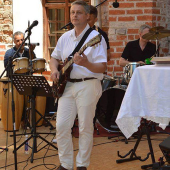 Vilnius Artūras Chalikovas nuotrauka 1 Vestuvių muzikantai Vilnius Artūras Chalikovas nuotrauka 1