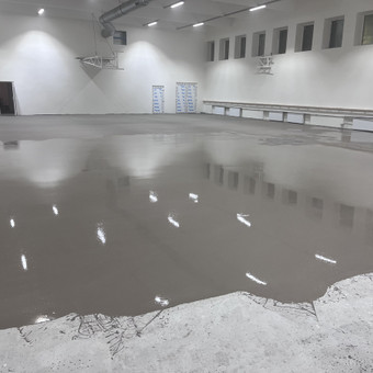 Išlyginamojo įrengimas nuo 3mm vinilinei dangai iki skirtingų aukščių suvedimo į vieną bendrą aukštį. Vilnius Beta project nuotrauka 1 Grindų lyginimas Vilnius Beta project nuotrauka 1