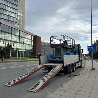 Krano Fiskaro nuoma, krovimo montavimo pervežimo darbai.
Stėles ilgis 21m.( prie saves kelia 4.7t./4.8m.) (21m./500kg)
+37067187140 Klaipėdos rajonas Vitalijus nuotrauka 1 Fiskaro nuoma Klaipėdos rajonas Vitalijus nuotrauka 1
