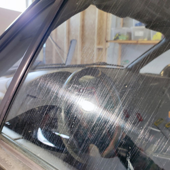 Automobilių stiklo poliravimas Klaipėda Garage 22 nuotrauka 2