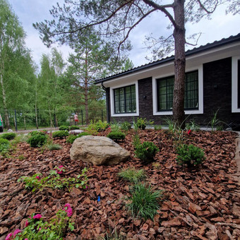 🌲 PREMIUM PUŠŲ ŽIEVĖS MULČIAS 🌲
Ieškai natūralios ir estetiškos apsaugos savo gėlynui ?
El. parduotuvė www.dekoakmenukai.lt Kaunas DekoAkmenukai nuotrauka 5 Mulčias, pristatymas Kaunas DekoAkmenukai nuotrauka 5