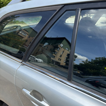 Automobilių stiklų keitimas Vilnius Mobilus stiklų keitimas, atvykstu į vietą nuotrauka 2