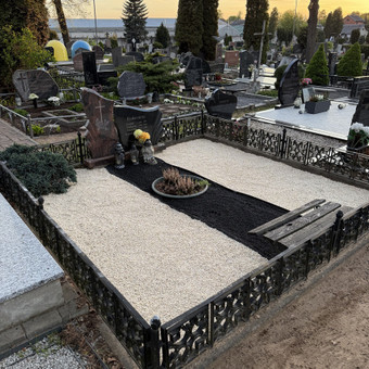 Kapavietės užpylimas skaldele Kaunas Kapų tvarkymas visoje Lietuvoje nuotrauka 5