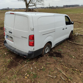 Pagalba užklimpus automobiliui Biržų rajonas MB Manto Kelias nuotrauka 5