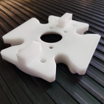 CNC plastiko apdirbimas Kaunas UAB Industrum group nuotrauka 3