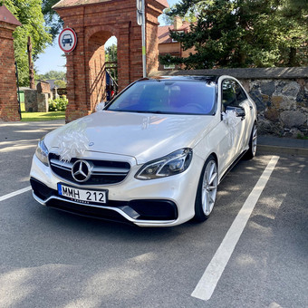 Mercedes Nuoma Vestuvėms Kaunas AvRent Automobilių Nuoma Kaune nuotrauka 8