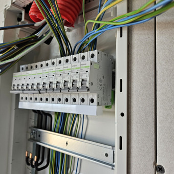 Elektros instaliacija Vilnius MB Su elektra nuotrauka 1
