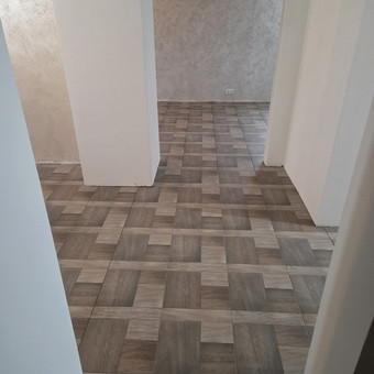 Plytelių klijavimas Panevėžys Gintaras nuotrauka 1