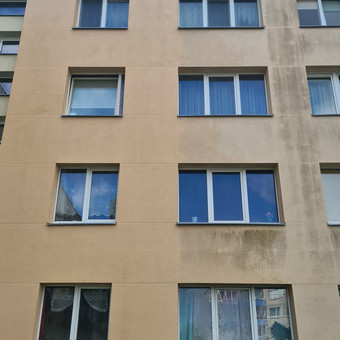 Daugiaaukščių pastatų fasadų plovimas Kaunas MB "Aukštalipiai" nuotrauka 7
