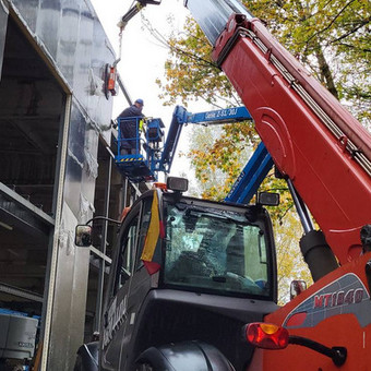 Sandwich plokščių montavimas teleskopiniu krautuvu MANITOU Vilnius Nirkona UAB nuotrauka 10