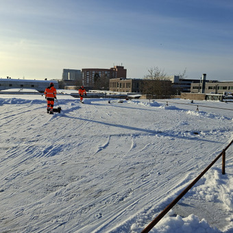 Sniego valymas nuo stogų Kaunas Mb Deiskara nuotrauka 2