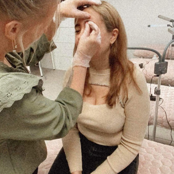 Antakių korekcijos ir dažymo mokymai Klaipėda Carla grožio mokykla nuotrauka 8