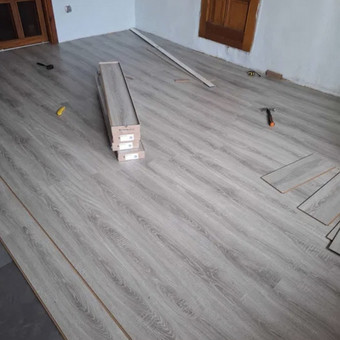 Laminato klojimas Vilnius Grindų atnaujinimas nuotrauka 1