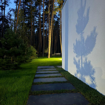 Kiemo dekoratyvus apšvietimas Vilnius MB Morestas nuotrauka 2