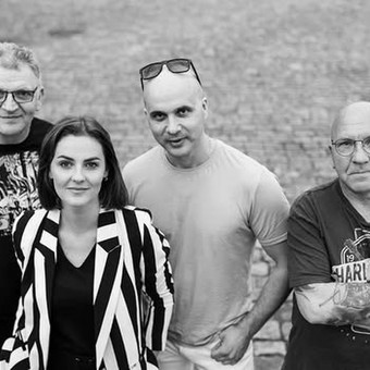 Dainininkai, muzikos grupės Klaipėda Grupė X-Band nuotrauka 1