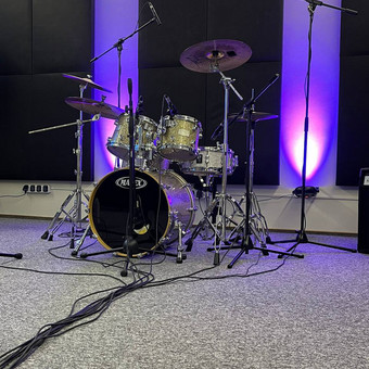 Muzikos kūrimas Klaipėda Sound Cave muzikos studija nuotrauka 3