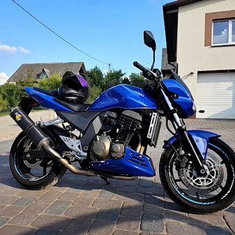 Motociklo Kawasaki Z750 (gen. 1) (A) nuoma Vilnius MotoSpot nuotrauka 23