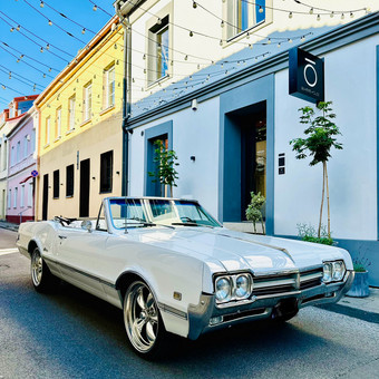Cadillac kabrioletos baltos spalvos nuoma Vilnius Automobilių nuoma su vairuotoju nuotrauka 2