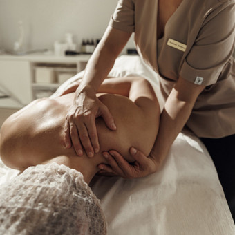Klasikinis nugaros masažas Klaipėda Gydomieji masažai | Svetlana Narkienė nuotrauka 2