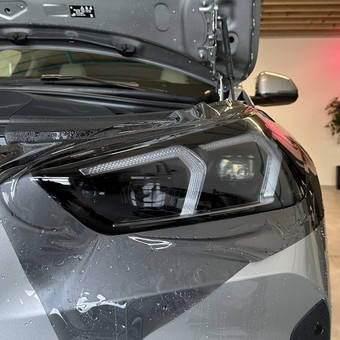 Priekinių žibintų apklijavimas apsaugine PPF plėvele Klaipėda Autolekalas nuotrauka 1