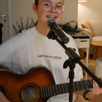 Gitaros/ukulėlės individualios pamokos Kaunas EVoice Muzikos Studija nuotrauka 3