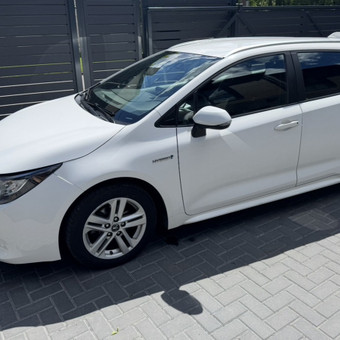 Lengvųjų automobilių nuoma Vilnius MB Švarus lapas nuotrauka 1