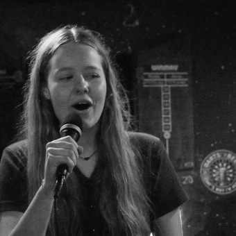 Privačios vokalo pamokos Vilnius Vika Ray Studio nuotrauka 1