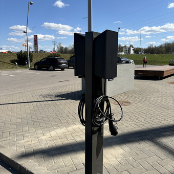 Elektromobilių įkrovimo stotelės Kaunas MB Sinova LT nuotrauka 2