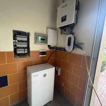 Elektromobilių įkrovimo stotelės Vilnius Tomas nuotrauka 2