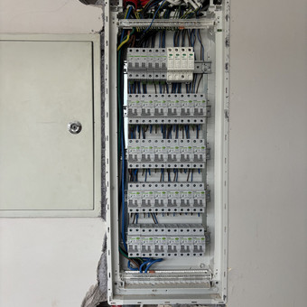 Elektros instaliacija Šiauliai Mantas Elektros instaliacija nuotrauka 1