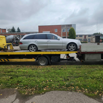 Automobilio pakrovimas į kitą transporto priemone Šiauliai Erlandas nuotrauka 11