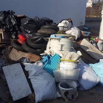 Geriausiom kainom išvežam statybinį laužą
Baldų išvežimas
Statybinių šiukšlių išvežimas, atliekų išvežimas iš butų, gyvenamų namų, ofisų bei kitų objektų Klaipėdoje ir Klaipėdos rajone dideliais Klaipėda Griovimo darbai šiukšlių utilizavimas nuotrauka 2 Šiukšlių išvežimas Klaipėda Griovimo darbai šiukšlių utilizavimas nuotrauka 2