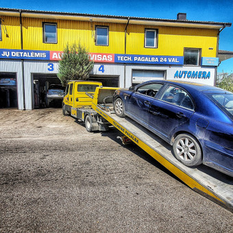 Traliuko / evakuatoiaus paslaugos VISĄ PARĄ Panevėžys Automera nuotrauka 1 Tralo paslaugos Panevėžys Automera nuotrauka 1