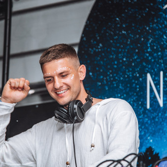 DJ paslauga jūsų renginiui. Grojame įvairių tipų renginiuose, visoje Lietuvoje. Vilnius "Aidas Sounds" nuotrauka 1 DJ paslaugos Vilnius "Aidas Sounds" nuotrauka 1