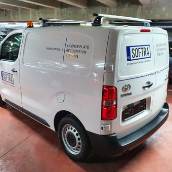 Reklama ant transporto Vilnius Adversta nuotrauka 1