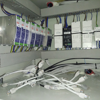 Led juostų montavimas, valdymo ir kitos elektronikos prijungimas. Konsultacija kabeliažo, led juostų pasirinkimo klausimais. Siūlome kokybiškas LED juostas pardavimui. Vilnius Robertas Az. nuotrauka 4 LED apšvietimas: montavimas Vilnius Robertas Az. nuotrauka 4