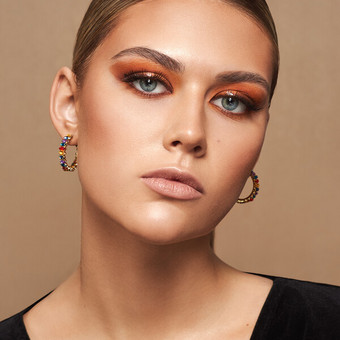 Beauty portretas gali būti skirtas parodyti vizažisto darbą bei kosmetikos priemonių, ar papuošalų reklamai.
Kaina priklauso nuo nuotraukų skačiaus. Vilnius Karolina Vaitonytė nuotrauka 12 Beauty Vilnius Karolina Vaitonytė nuotrauka 12