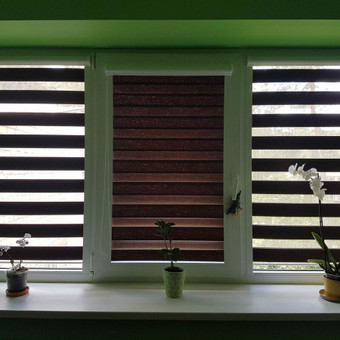 Klasikiniai, kasetiniai roletai su įvairiais audiniais: nuo Diena-Naktis iki pilno tamsinimo Black Out bei Screen audinių. Vilnius A-Kvadratu nuotrauka 4 Roletų gamyba Vilnius A-Kvadratu nuotrauka 4