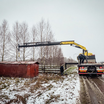 Pervežame garažus, montuojame kilpas. Pasirūpiname leidimas transportuoti. Vilnius Mes Jau Čia nuotrauka 11 Garažų pervežimas Vilnius Mes Jau Čia nuotrauka 11