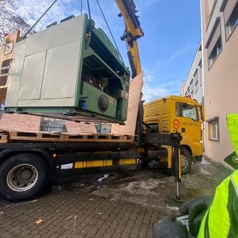 Nenaudojamų daiktų išvežimas utilizuoti. Į kainą įskaičiuotos 2 val. krovimo paslaugų Vilnius Mes Jau Čia nuotrauka 4 Šiukšlių išvežimas Vilnius Mes Jau Čia nuotrauka 4