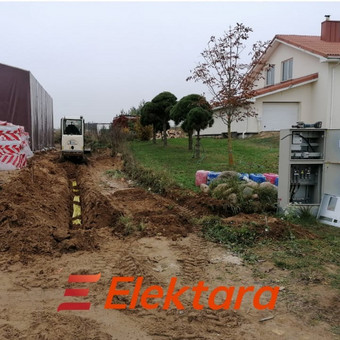 Tiesiame įvadinius kabelius nuo ESO skydo iki objekto, taip pat tarp pastatų.
Atitinkamai Elektros įrenginių įrengimo taisyklių reikalavimų. Veiklos civilinis draudimas. Vilnius Andrej Grudin, UAB ELEKTARA nuotrauka 3 Prijungimas prie ESO, įvadinių kabelių klojimas. Vilnius Andrej Grudin, UAB ELEKTARA nuotrauka 3