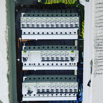 Elektros paskirstymo skydelio montavimas Klaipėda MB Elektros srautas nuotrauka 13 Paskirstymo skydelio montavimas Klaipėda MB Elektros srautas nuotrauka 13
