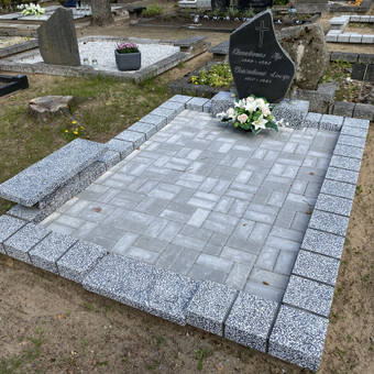 Senų teraco tvorelių, paminklų atnaujinimas. Kaunas Laurynas nuotrauka 8 Paminklo, tvorelių atnaujinimas Kaunas Laurynas nuotrauka 8