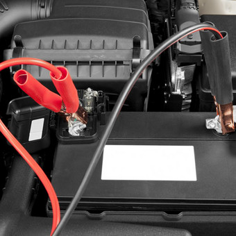Užvesime automobilį išsikrovus akumuliatoriui Klaipėda AUTOVELKA - Traliuko paslaugos nuotrauka 3 Automobilio užvedimas Klaipėda AUTOVELKA - Traliuko paslaugos nuotrauka 3