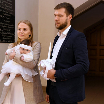 Į kaina ieina nuotrauku filmukas su muzika Vilnius IĮ ,,Fotolamada” nuotrauka 4 Krikštynų fotosesija Vilnius IĮ ,,Fotolamada” nuotrauka 4